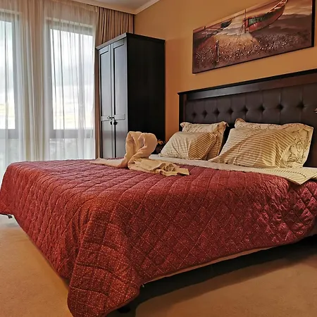 Apartment Royal Premium Residence- Sunny *