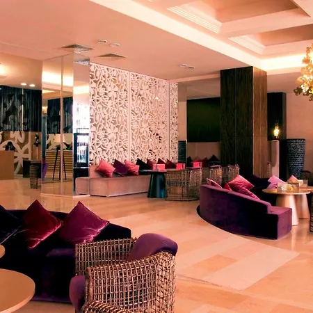 Royal Premium Residence- Sunny Apartment