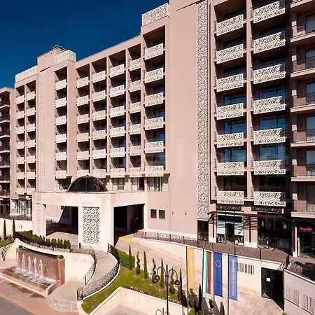 Royal Premium Residence- Sunny Apartment *